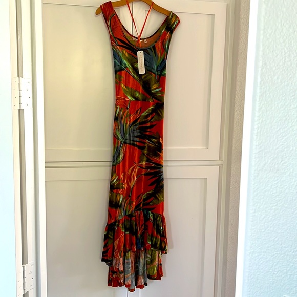 Soft Surrounding Fabiana Rouille Palms Hi
Low Jersey Ruffle Hem Dress - Picture 4 of 7